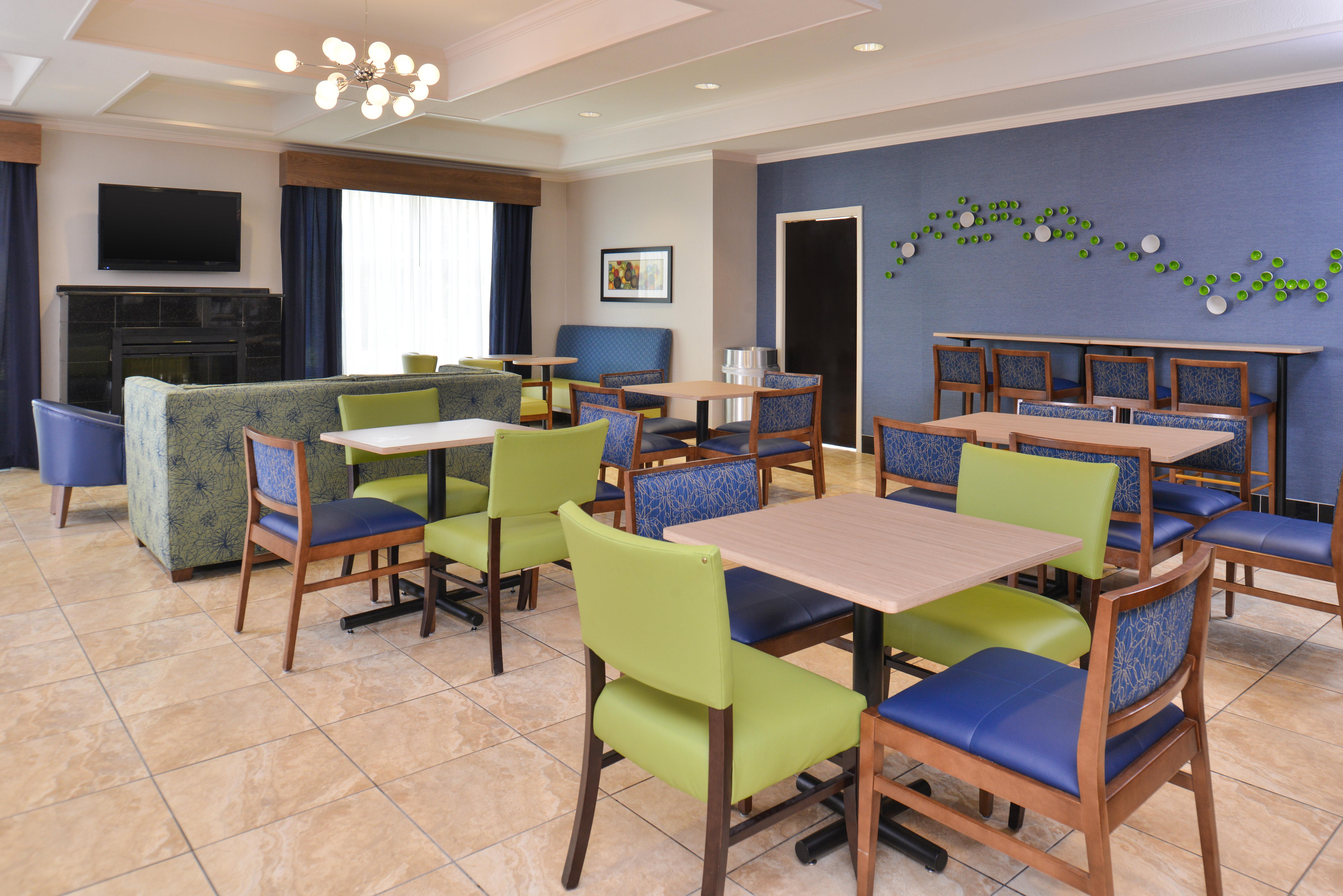 Holiday Inn Express & Suites San Antonio South Exterior foto